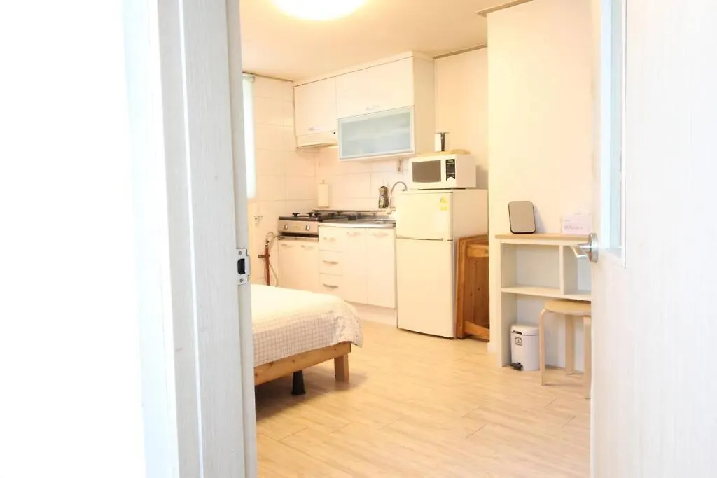Apartament Cozy Home Between Konkuk Univ & Han River Park Seul
