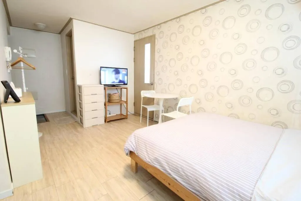 Cozy Home Between Konkuk Univ & Han River Park Seul