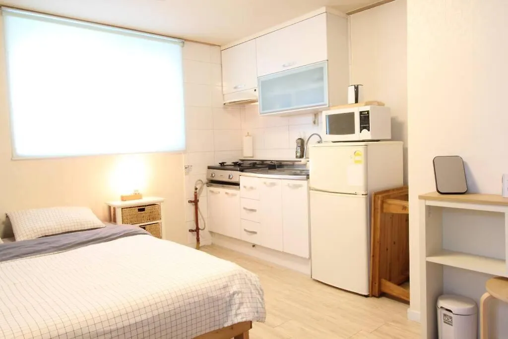 Cozy Home Between Konkuk Univ & Han River Park Σεούλ Νότια Κορέα